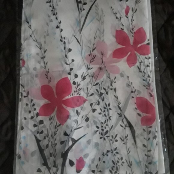 White Chiffon Pink Floral Wrap Scarf Shawl - Picture 5 of 6